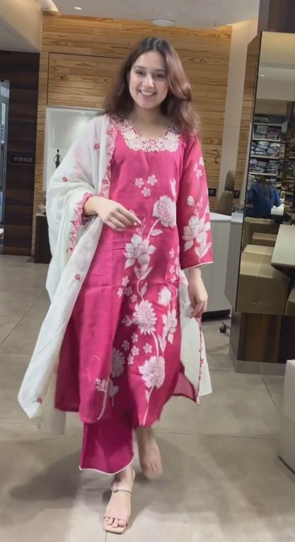 Pink And Orannge Floral Kurta with Narrow Pants Georgette Fancy Digital Printed