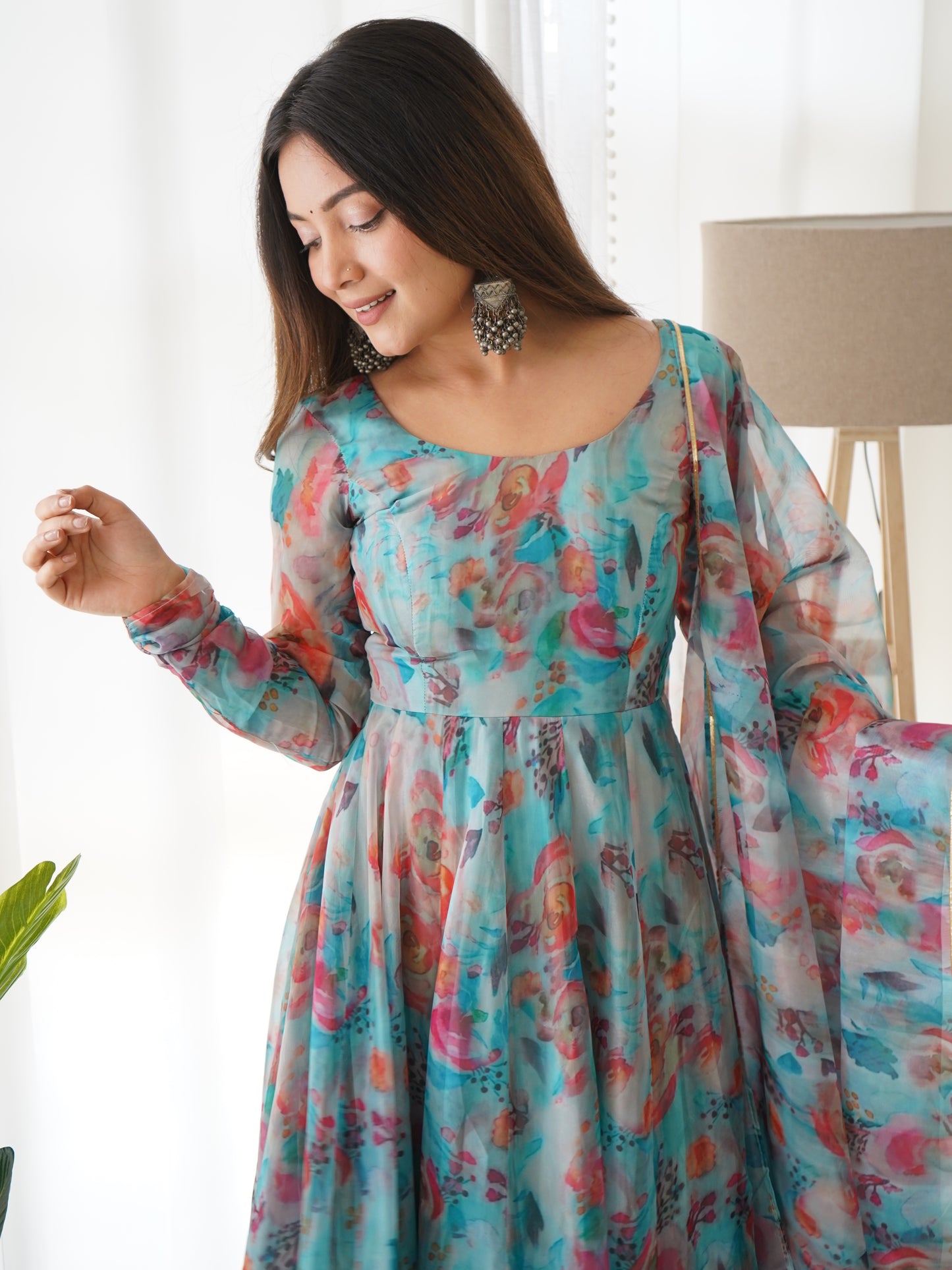 Women Blue Oraganza Floral Print Kurta Suit Set