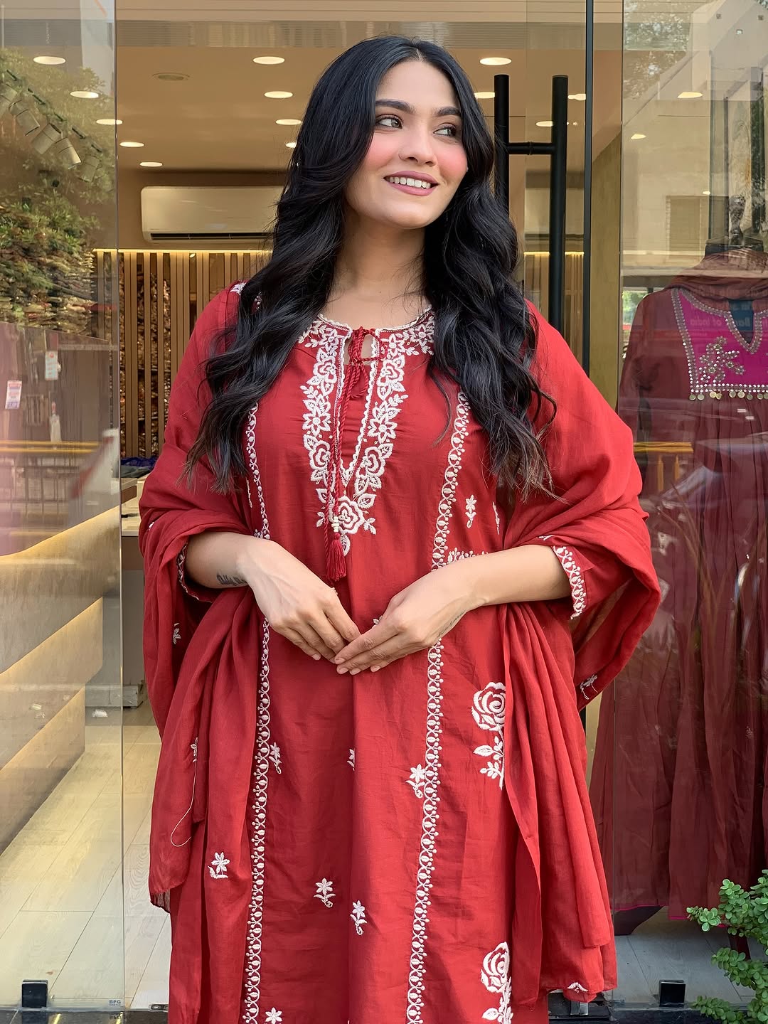 🌸 Maroon Cotton Blend Kurta Pant Set with White Floral Embroidery & Dupatta – Elegant Festive Ethnic Wear for Women