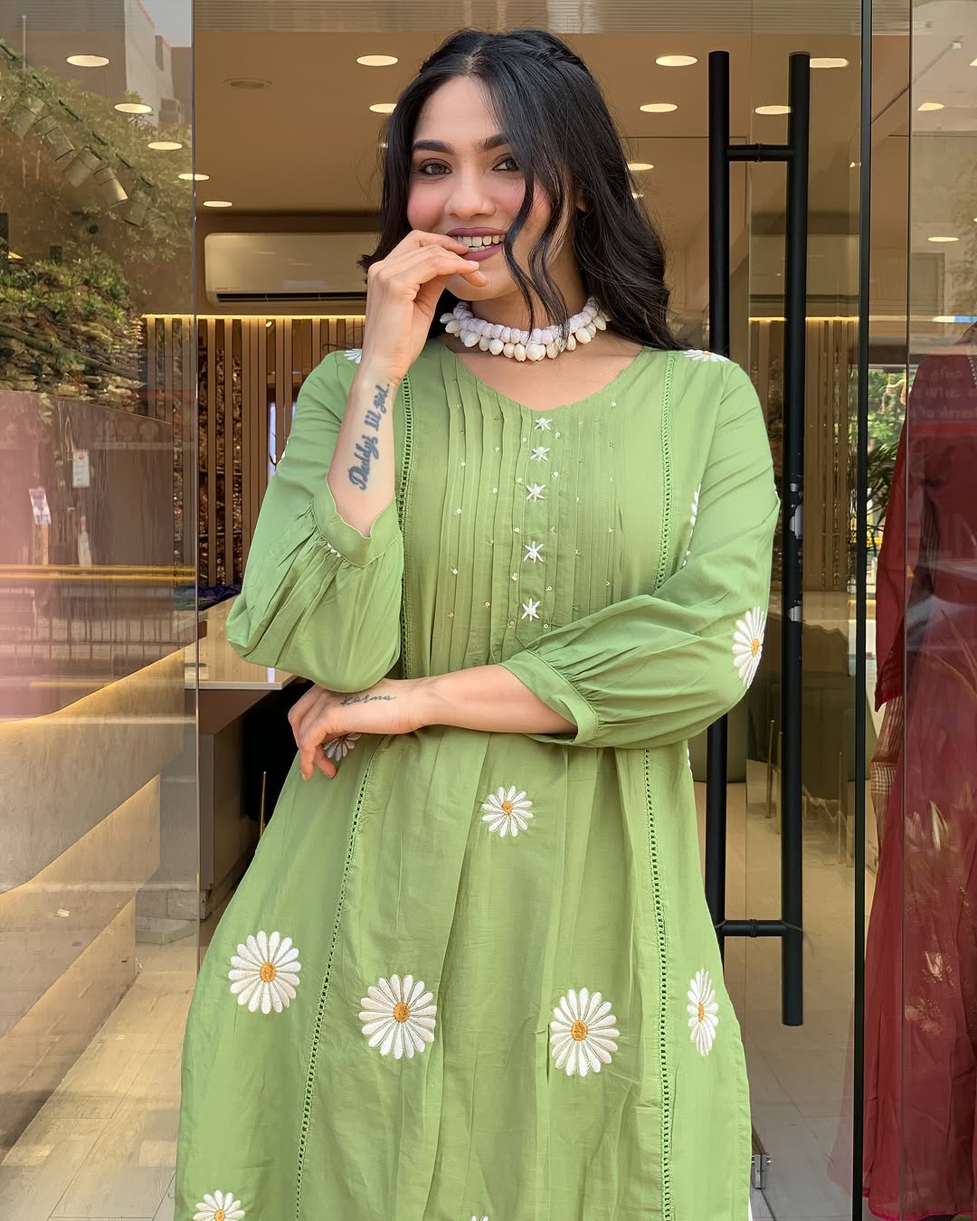 🌿 Pastel Green Daisy Embroidered Kurta Set with Dupatta & Crochet Hem Palazzo