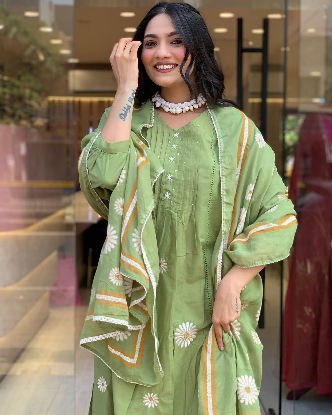 🌿 Pastel Green Daisy Embroidered Kurta Set with Dupatta & Crochet Hem Palazzo