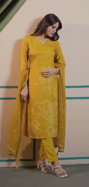 Floral Printed Mandarin Collar Straight Kurta with Palazzos & Dupatta