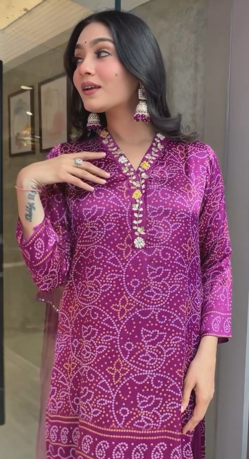 Shehzadi Bandhini Muslin Kurta with Pant and Dupatta