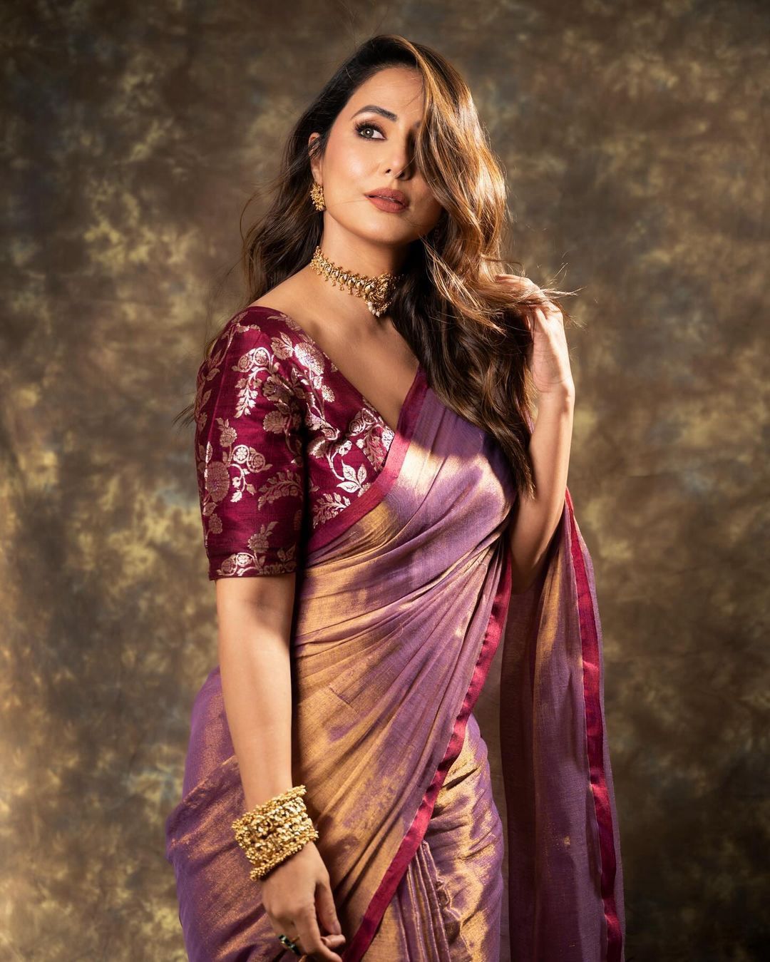 PICS: \'Kasautii Zindagii Kay\' actress Hina Khan shares Komolika\'s  post-wedding look!