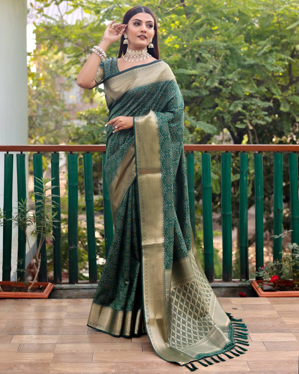 Bandini Patola Silk Weaving Rich Pallu Green Color Saree