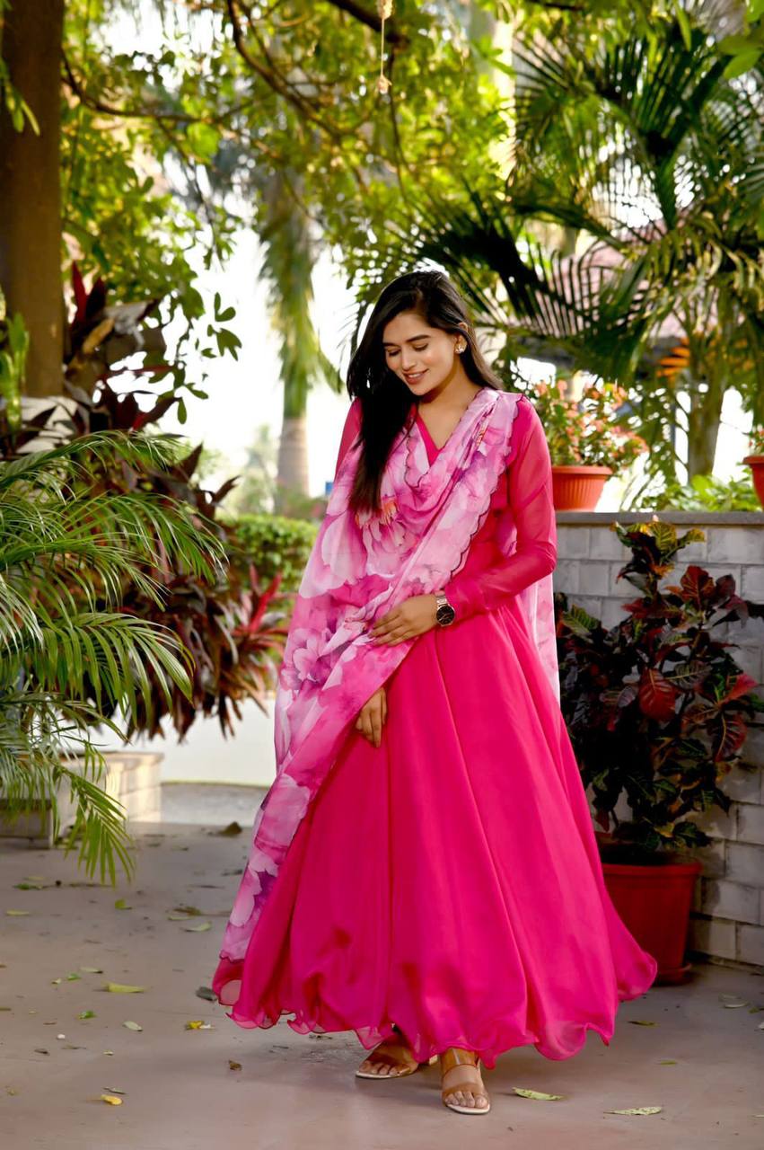 🩷Baby pink net long dress with long sleeves💓 – tarangg.in