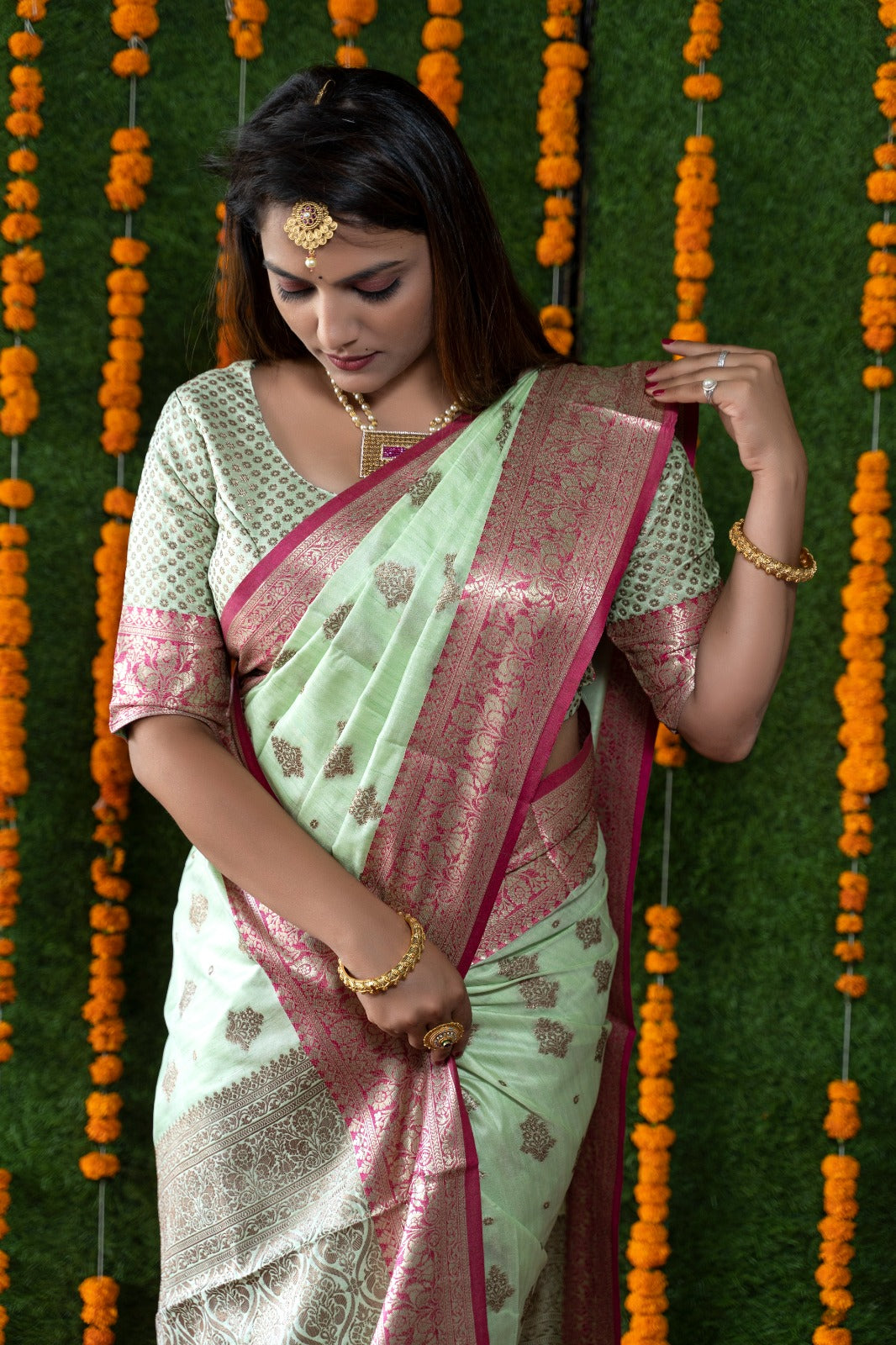 Banarasi Kanchi Silk Pista Green Copper Zari Pattern Saree