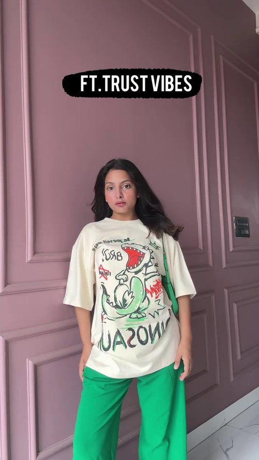 Oversized Graphic Printed T-Shirt for Unisex Streetwear and Everyday Casual Styling