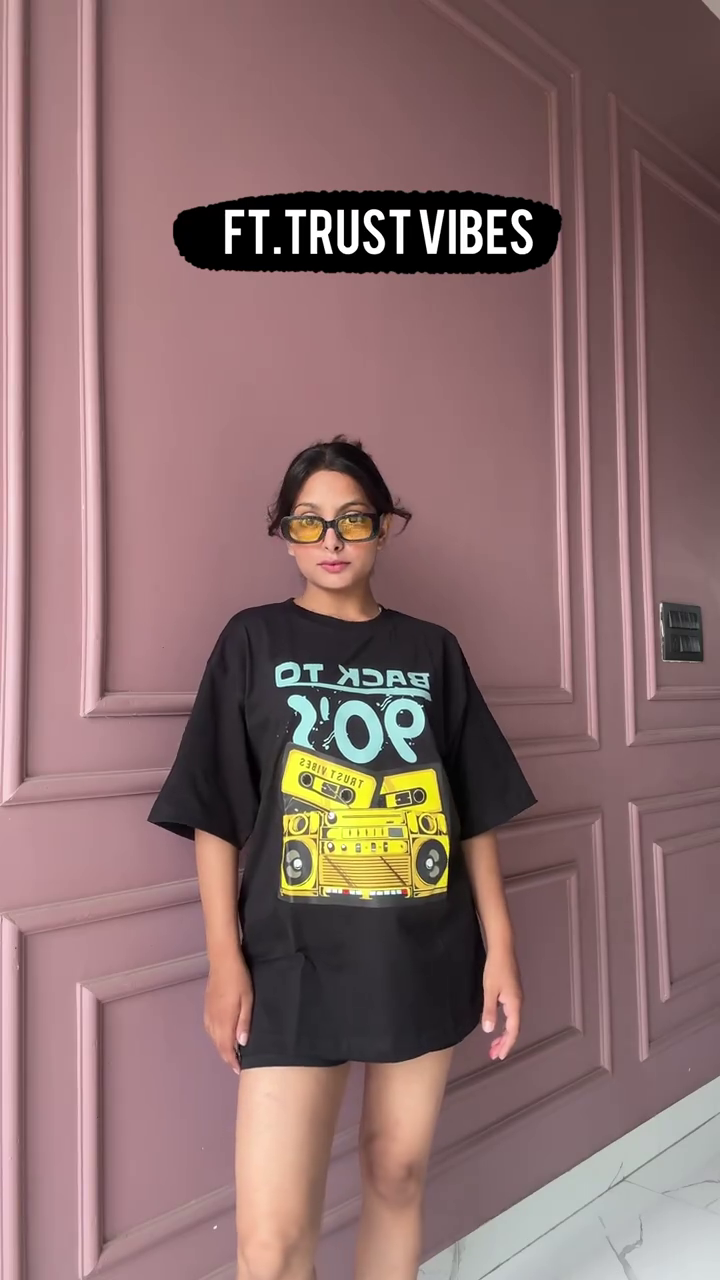 Oversized Graphic Printed T-Shirt for Unisex Streetwear and Everyday Casual Styling