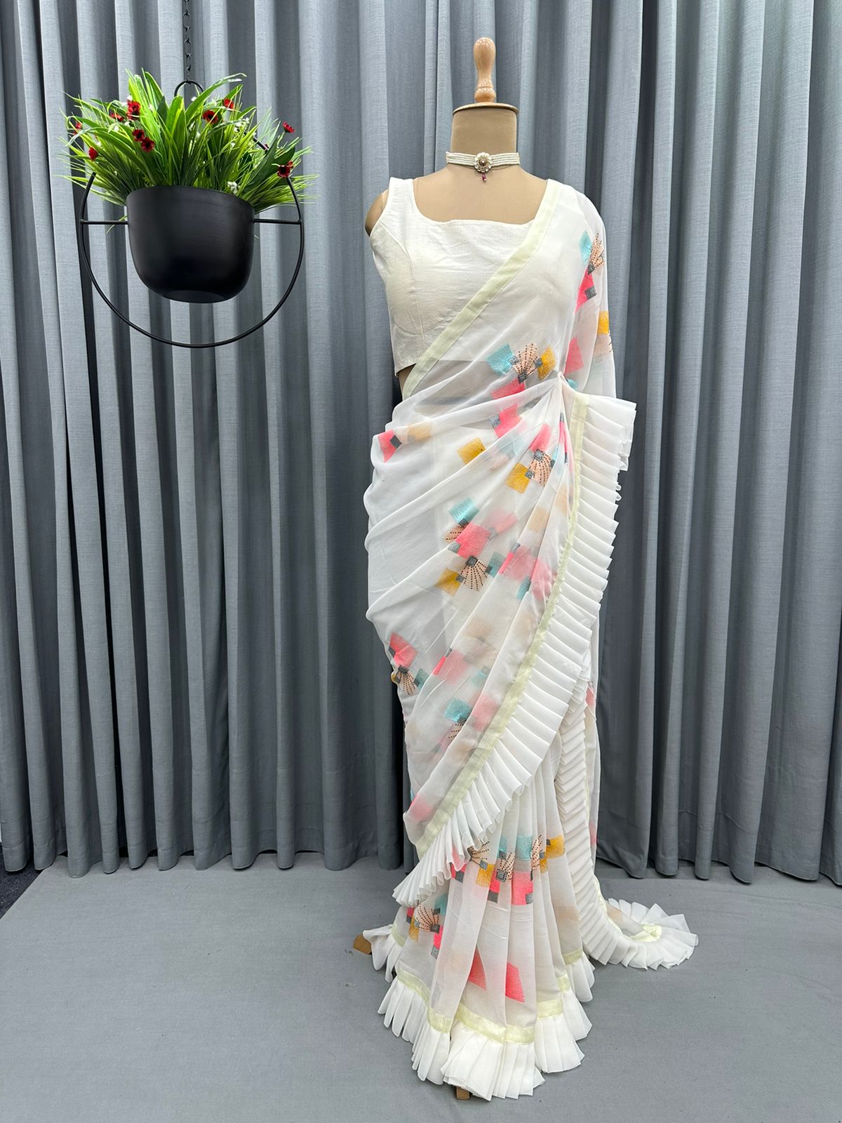 Buy Aswin Print Dola Silk Materials with Hot Fix Stone Work, Weaving Design|Unstitched  Blouse Brocket Lace Blouse FABRIC |Heavy Boarder Saree for Women at  Amazon.in