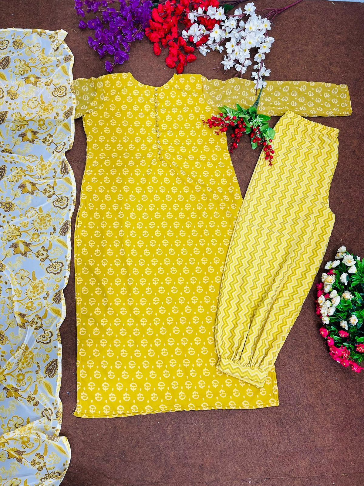 Demanding Yellow Color Digital Printed Salwar Suit