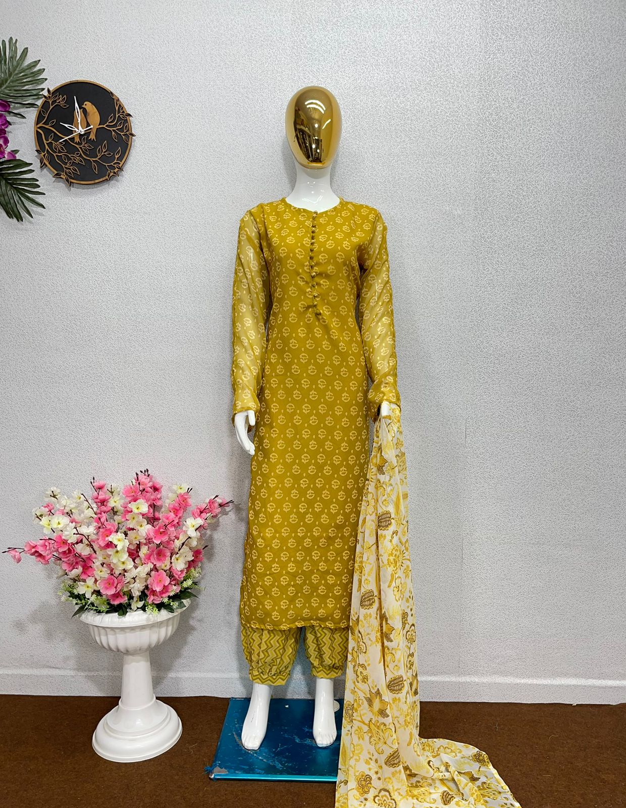 Demanding Yellow Color Digital Printed Salwar Suit
