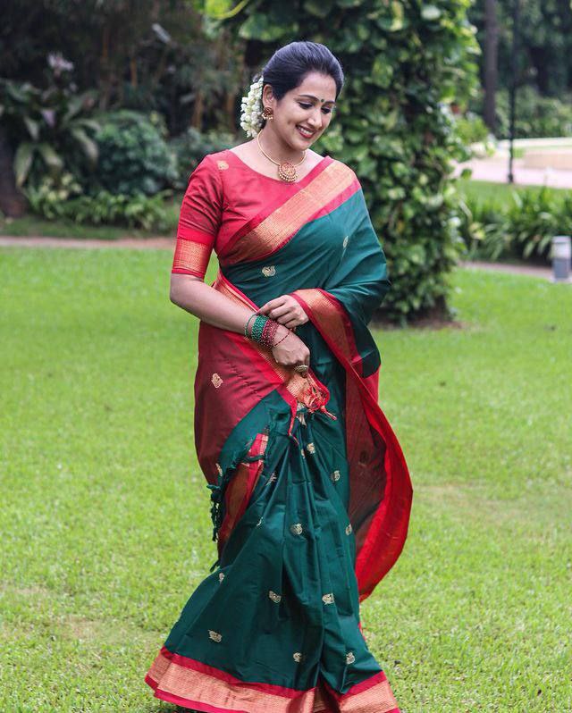 Buy Red and Sea Green Banarasi Silk Shaded Saree Online -